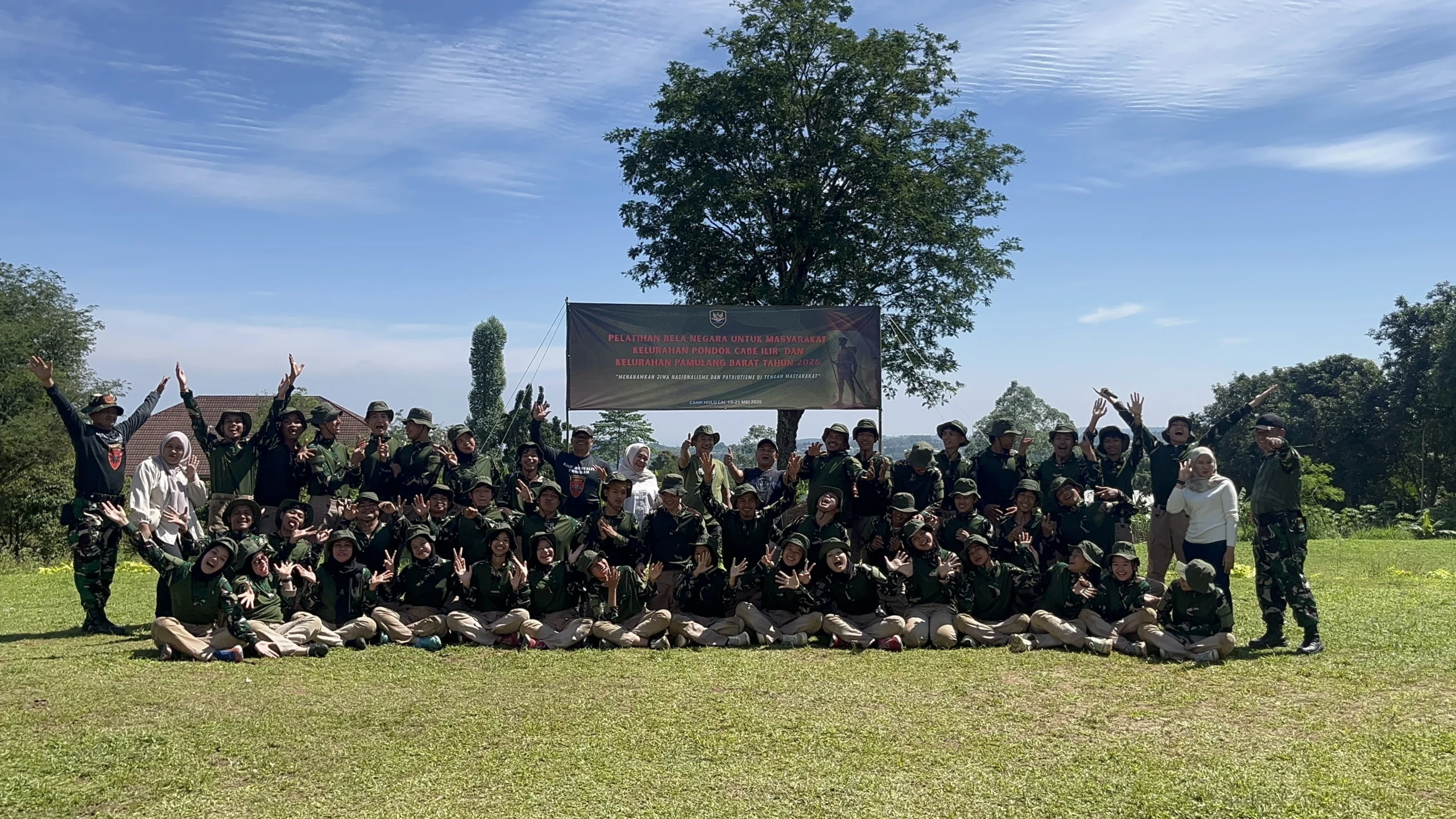 Event Kesbangpol - Bela Negara Kesbangpol 2026: Program Pembentukan Karakter dan Kepemimpinan di Camp Hulu Cai 4 Bela Negara Kesbangpol 2026 foto bersama peserta