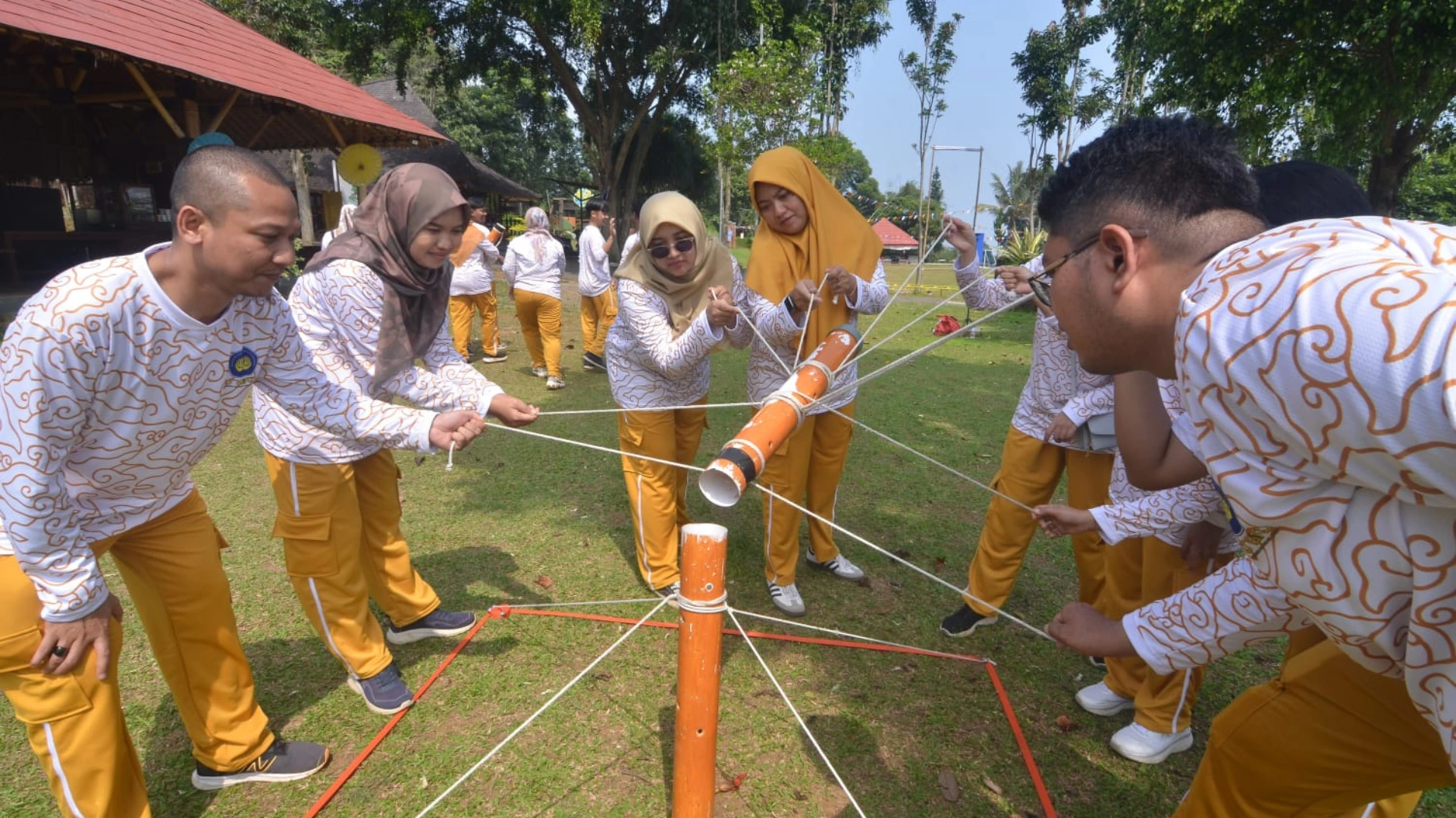 Event UNSIKA - Capacity Building 2024 di Camp Hulu Cai: Memperkuat Sinergi dan Kolaborasi 330 Peserta 2 Capacity Building UNSIKA 2024 aktivitas team building