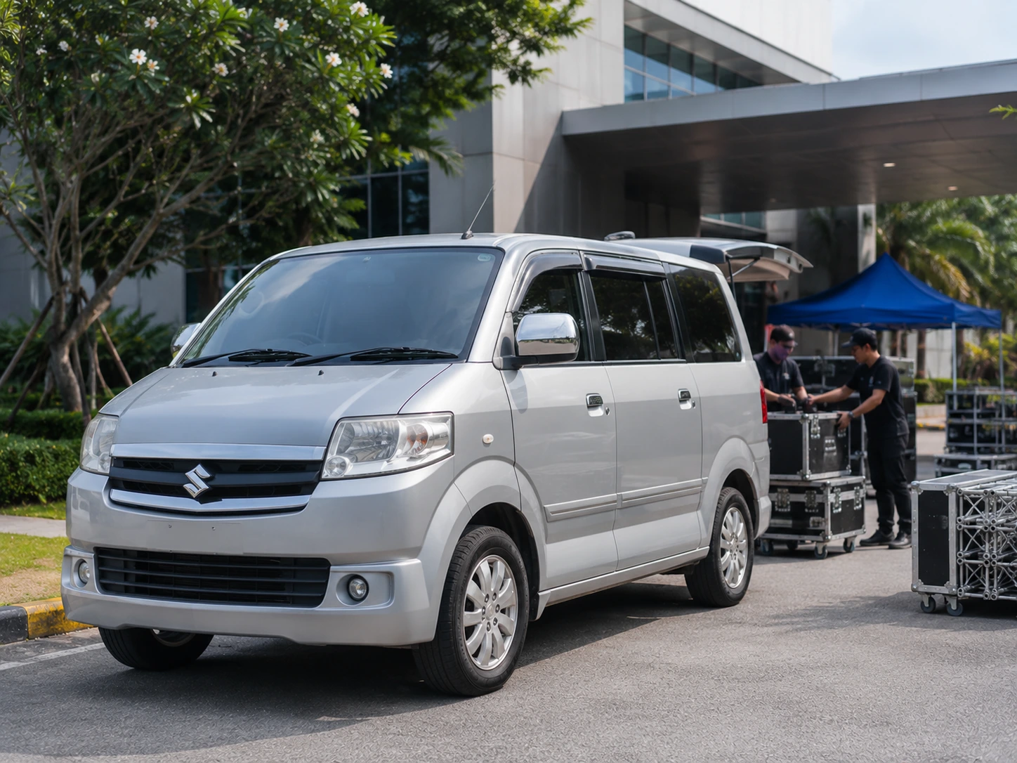 Penyewaan 5 Mobil Operasional Event