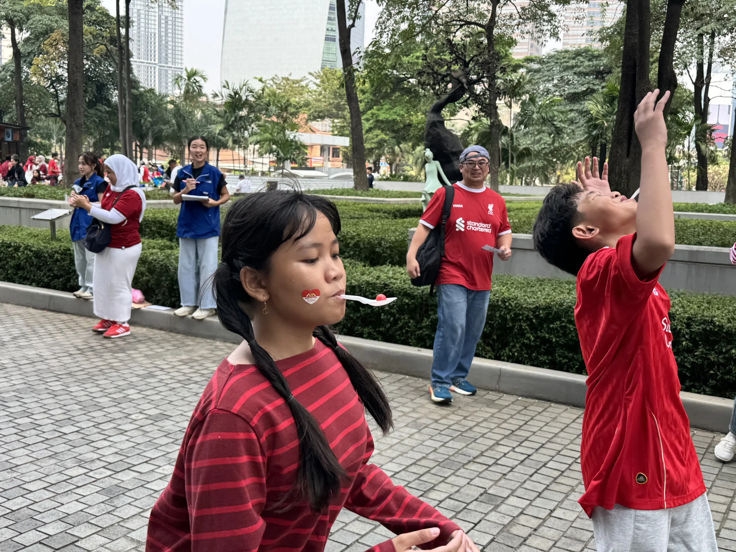 Fun Games Spoon Marble Team Building Standard Chartered 2026