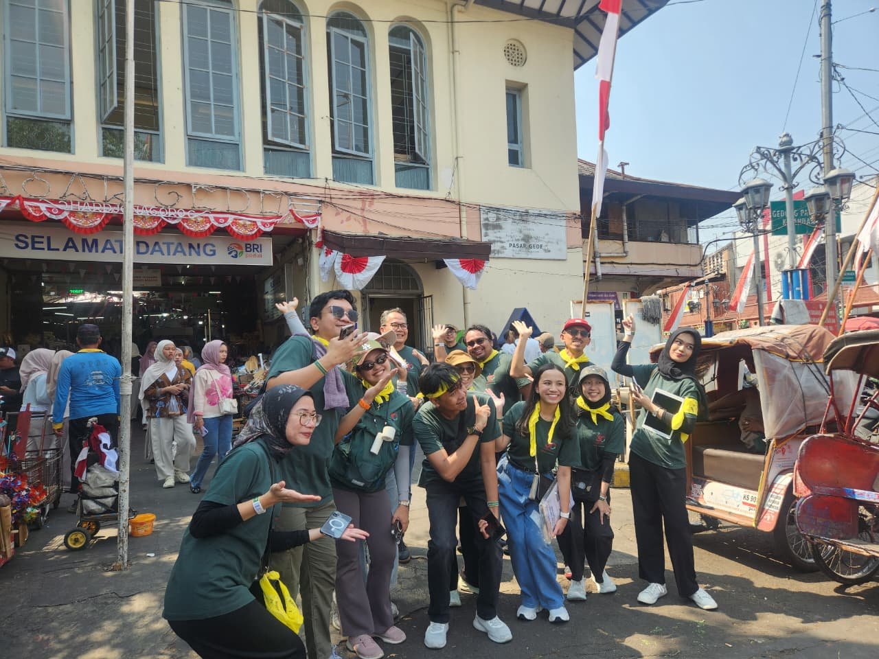 Team Building KPEI 2026 - Peserta mengikuti Heritage Tour dan challenge di Pura Mangkunegaran.